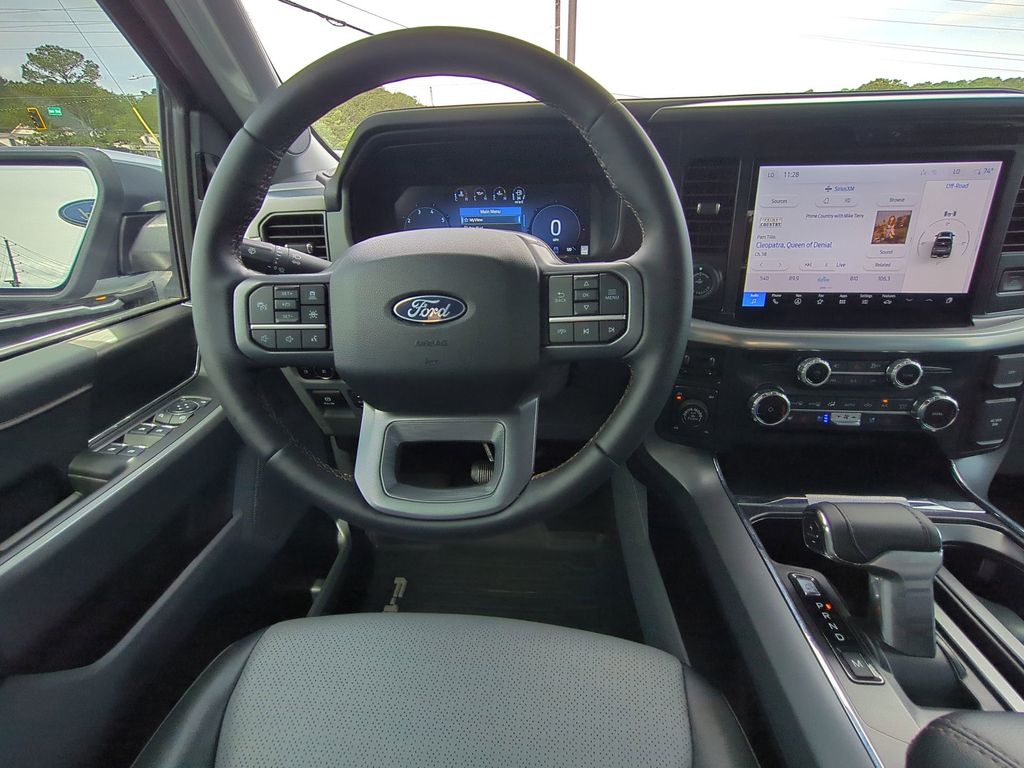 2025 Ford F-150 Lariat - Photo 17