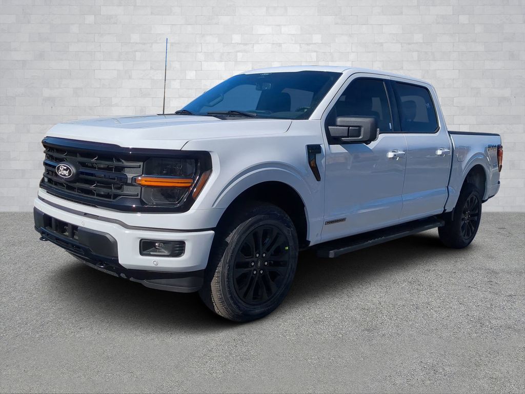 2025 Ford F-150 XLT - Photo 9