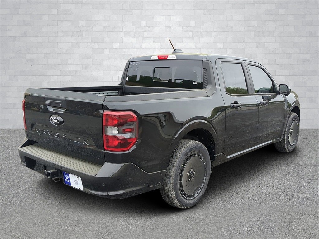 2025 Ford Maverick photo 3