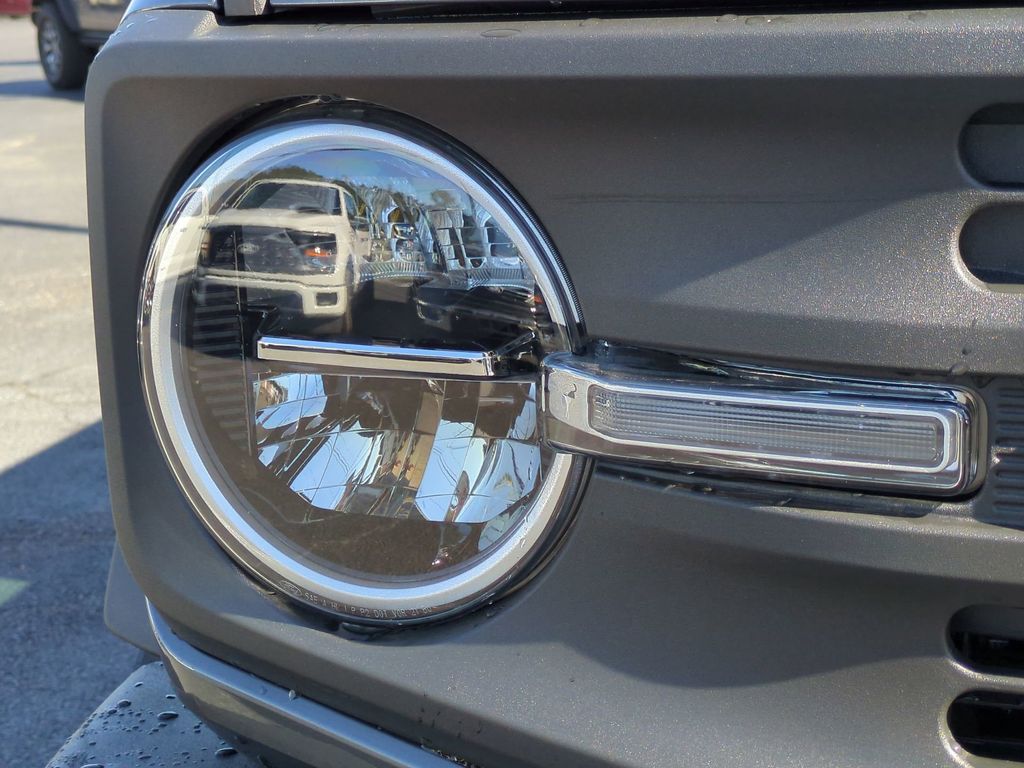 2025 Ford Bronco 4-Door Base - Photo 12