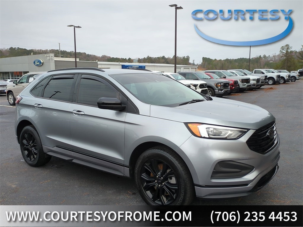 2024 Ford Edge SE's photo