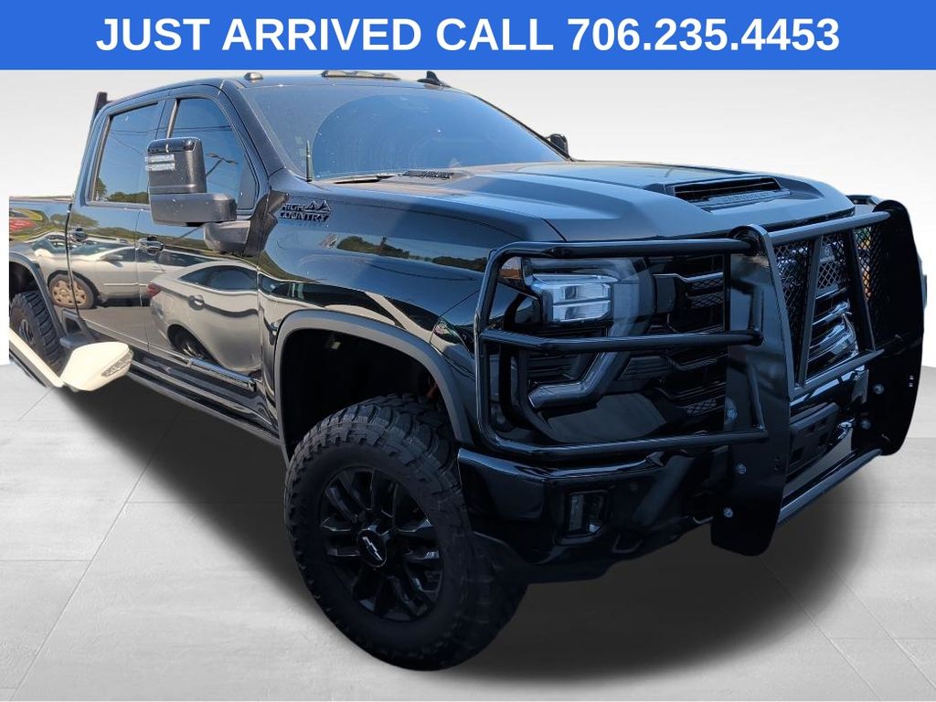 2025 Chevrolet Silverado HD High Country 4WD Crew Cab Standard Box's photo