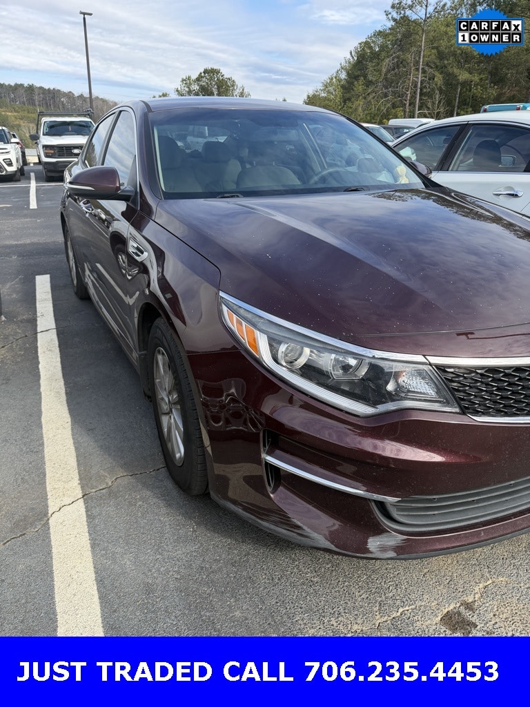 2018 Kia Optima LX's photo