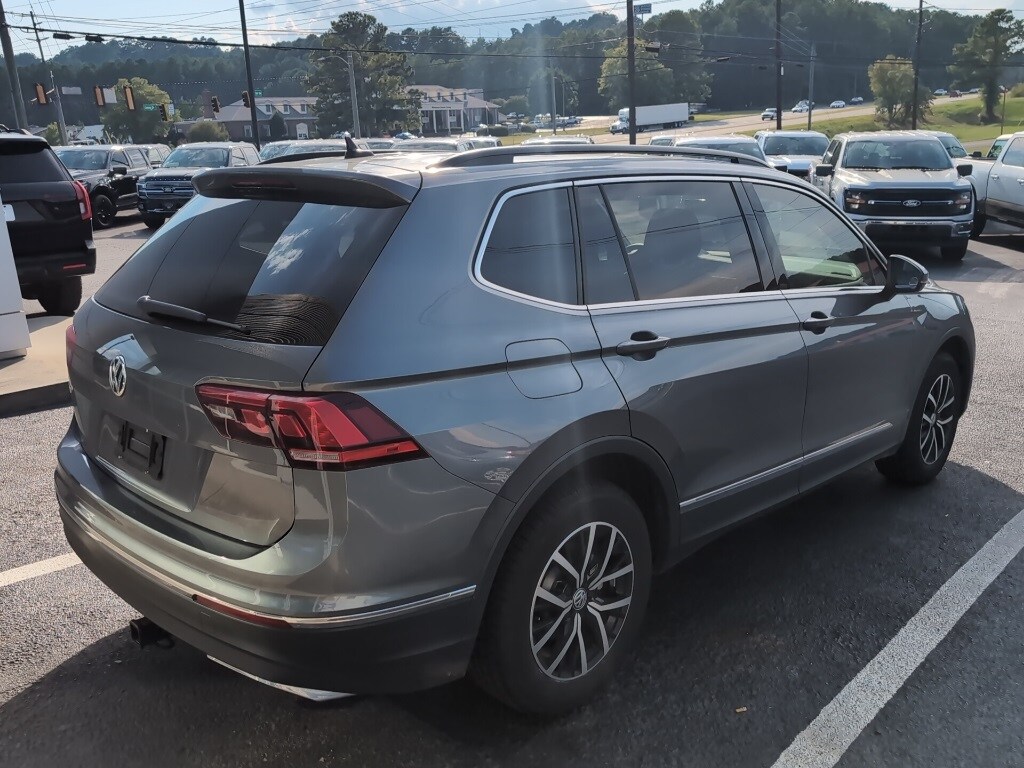 2021 Volkswagen Tiguan SE photo 3