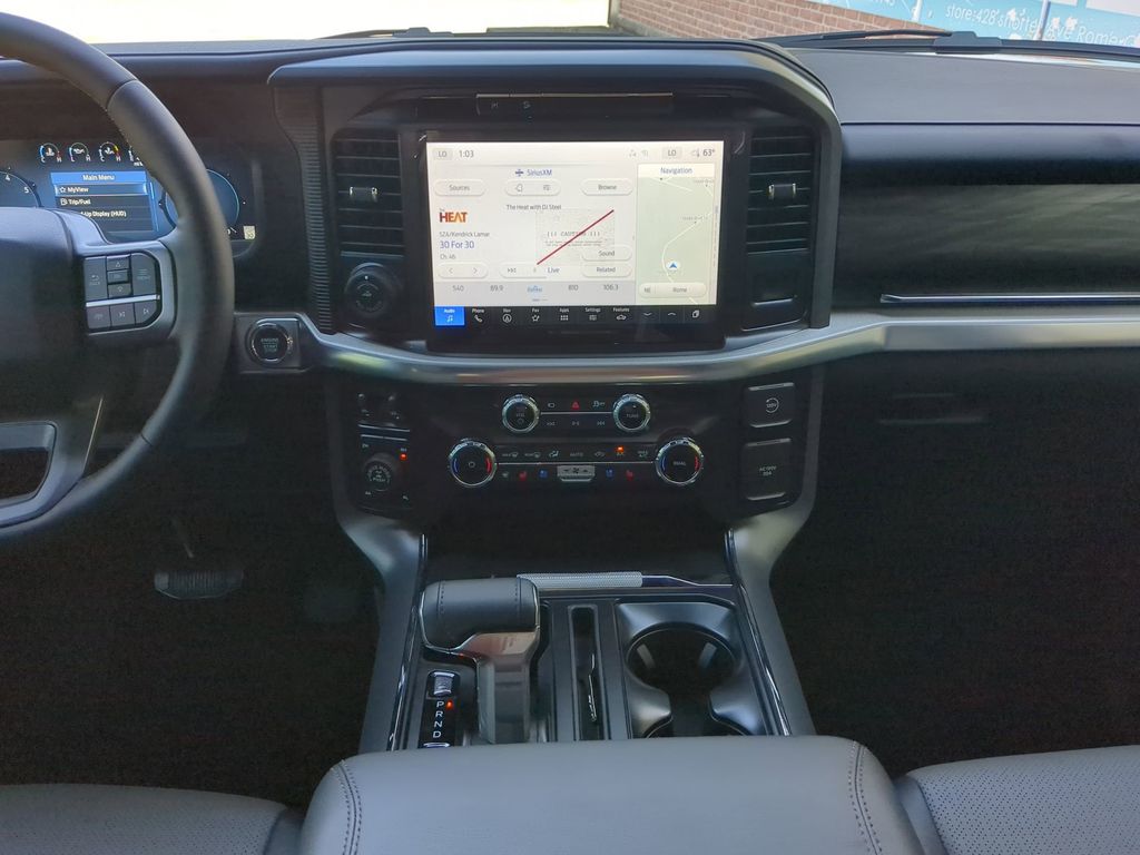 2025 Ford F-150 Lariat - Photo 18