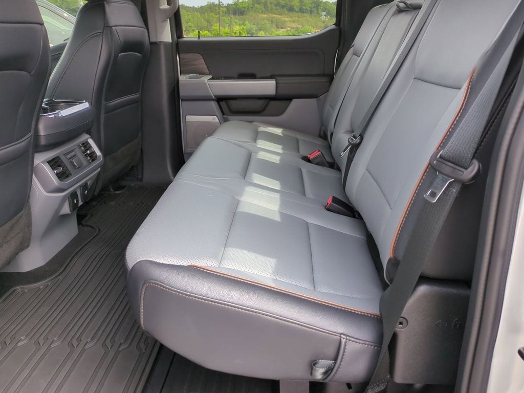 2025 Ford F-150 Lariat - Photo 15