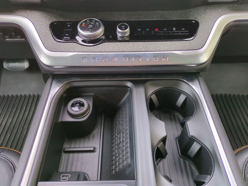 2025 Ford Expedition Tremor - Photo 22