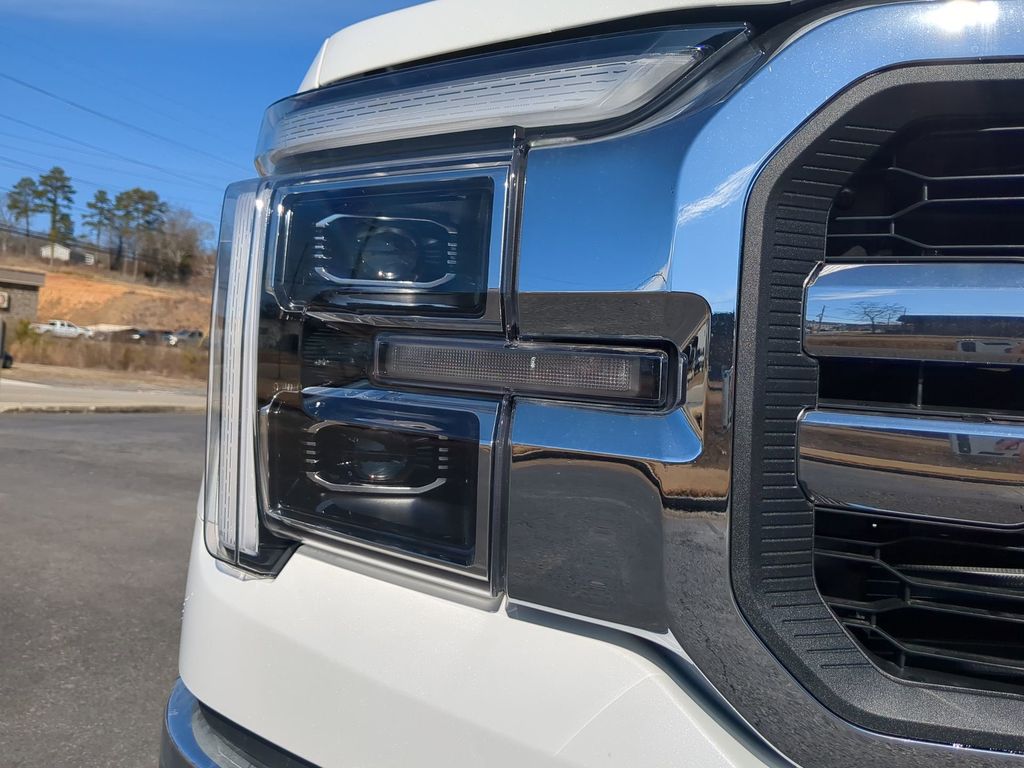 2025 Ford F-150 Lariat - Photo 11