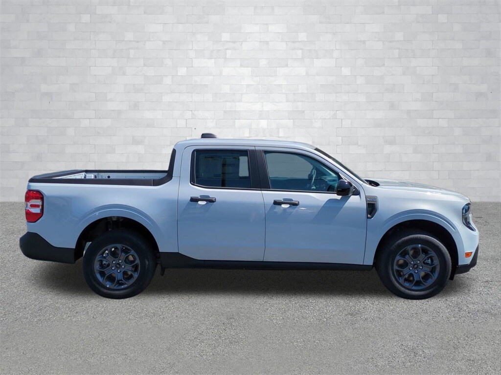 2025 Ford Maverick XLT photo 3