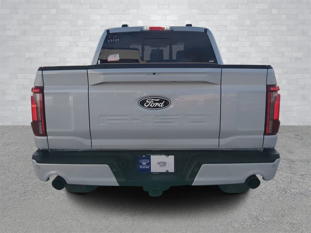 2025 Ford F-150 Lariat photo 4