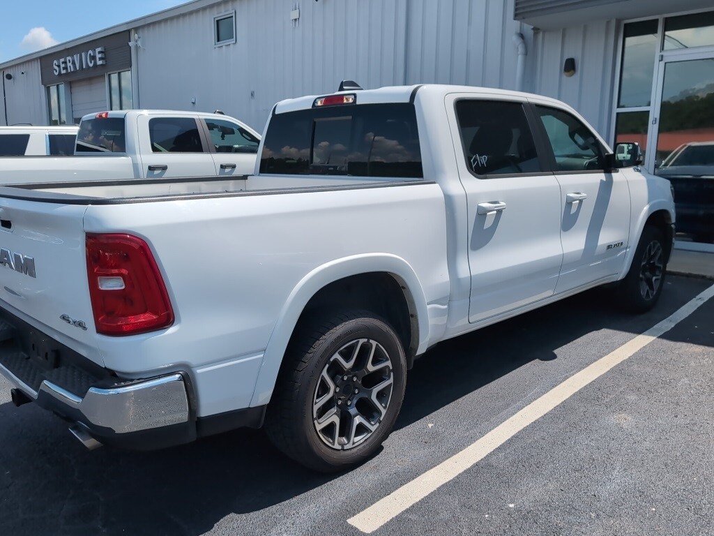 2025 Ram 1500 Laramie photo 4
