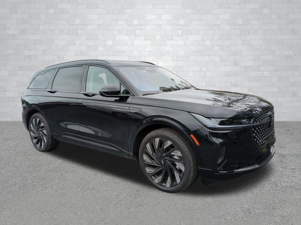2025 Lincoln Nautilus Reserve AWD's photo