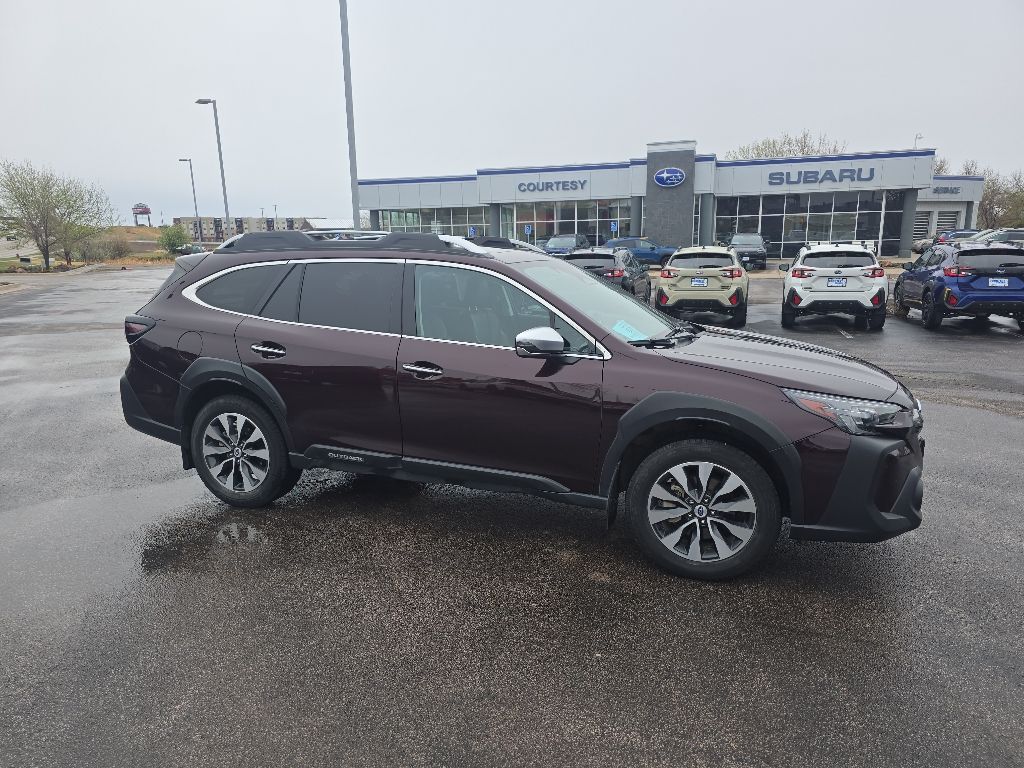 2023 Subaru Outback Touring