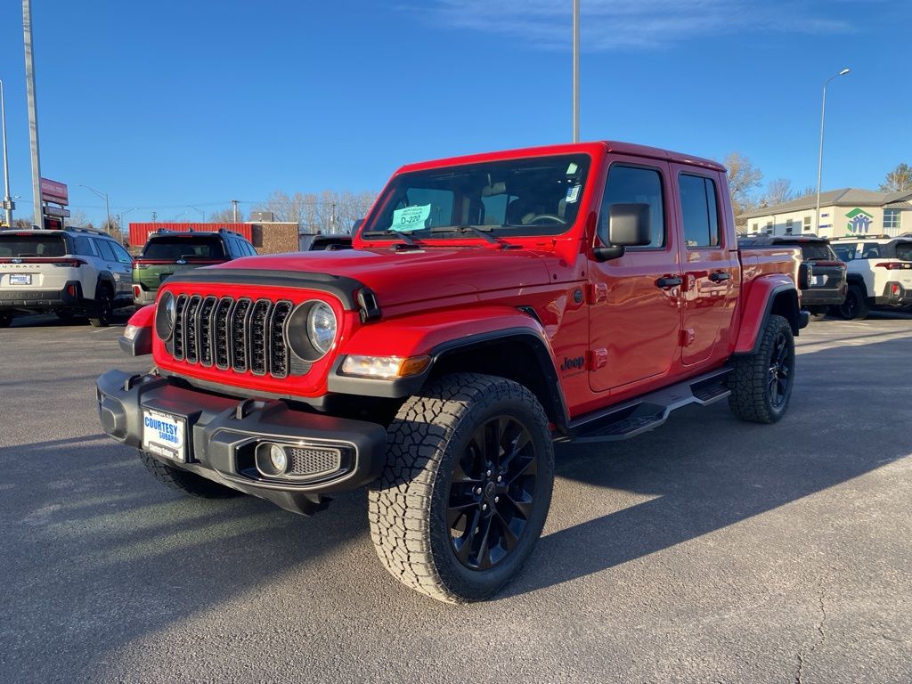 2024 Jeep Gladiator Nighthawk - Photo 3