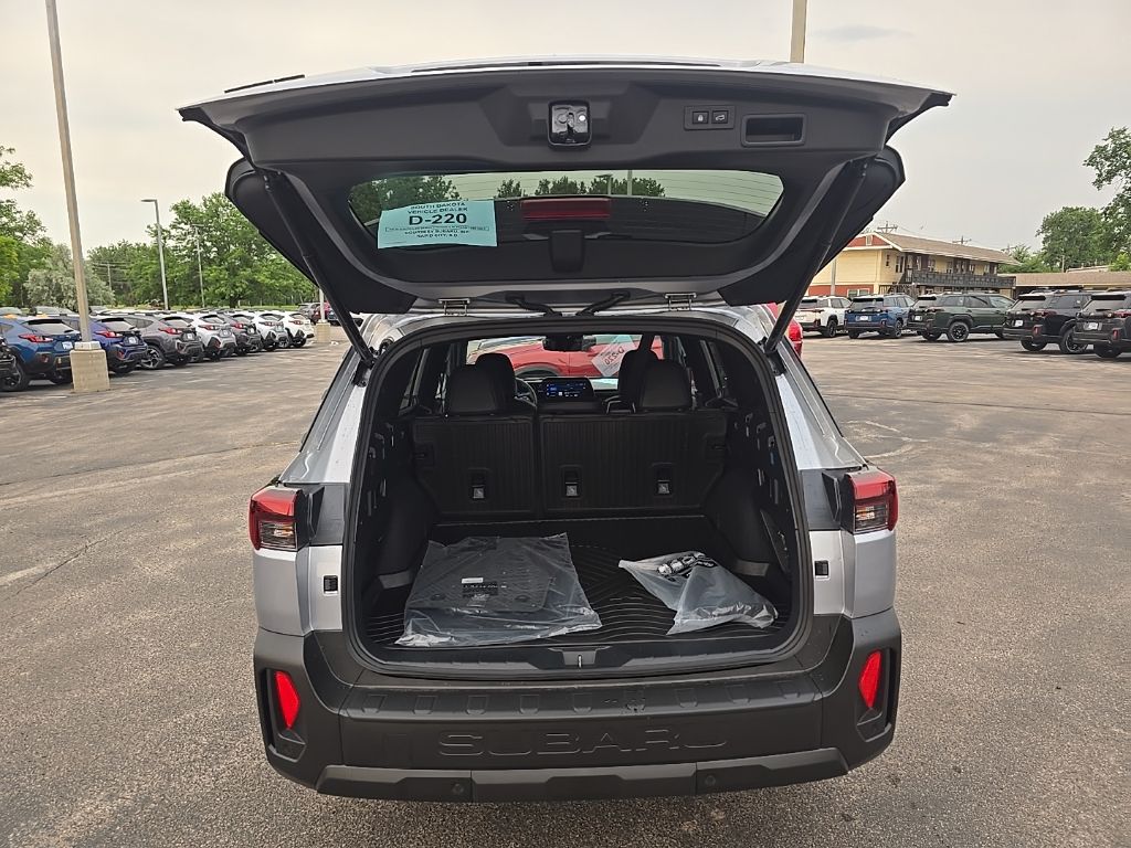 2026 Subaru Outback Touring XT - Photo 8