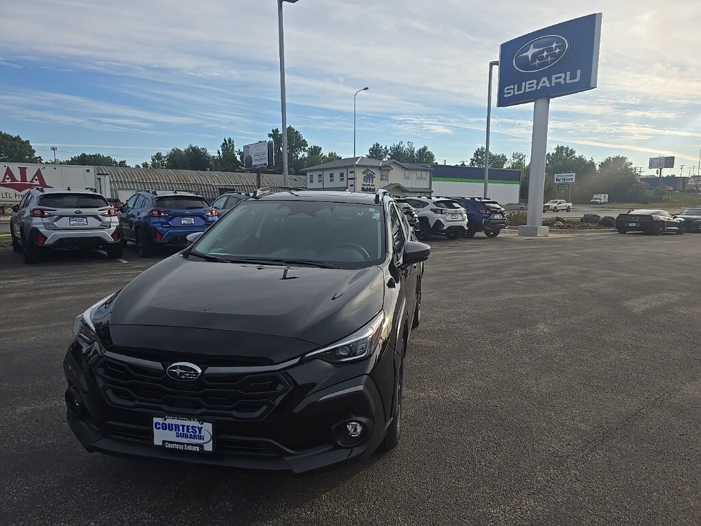 2025 Subaru Crosstrek Limited photo 2