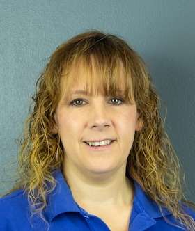 Staff member Valerie from ID_60cf36fa5eda