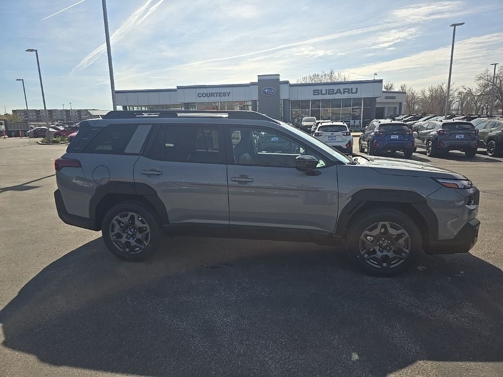 2026 Subaru Outback Premium's photo