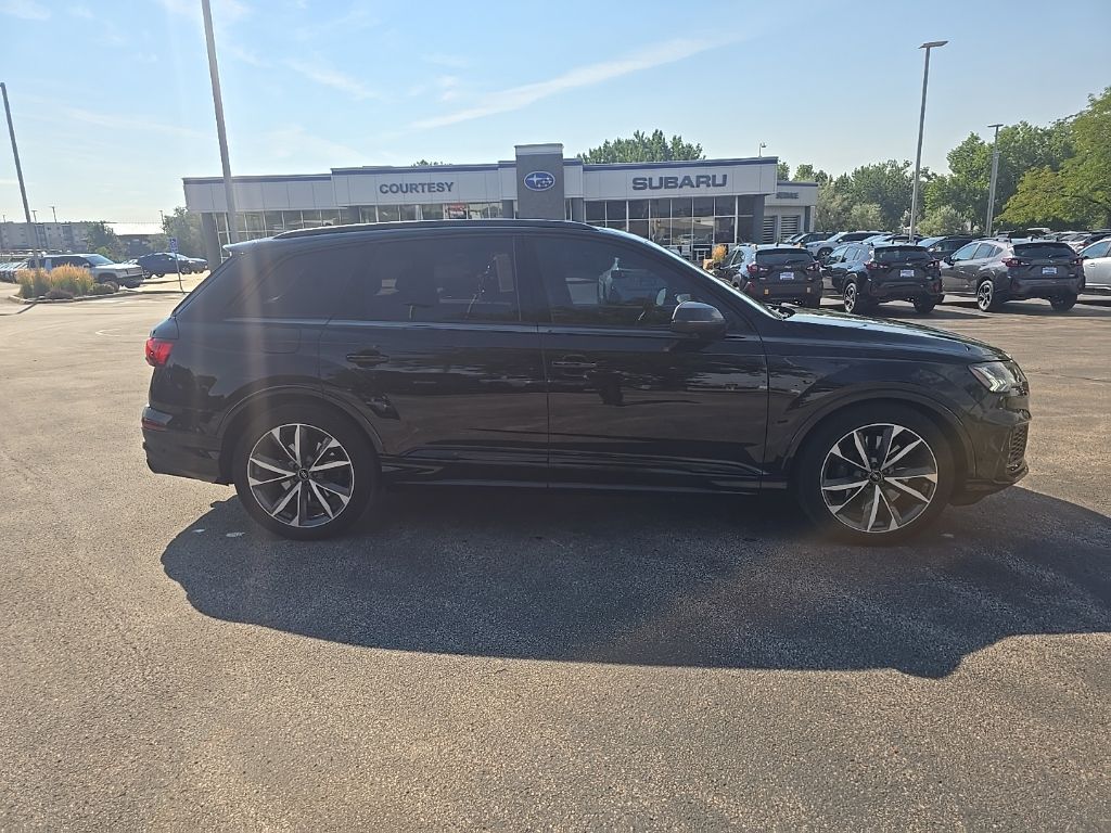 2023 Audi SQ7 Prestige SUV