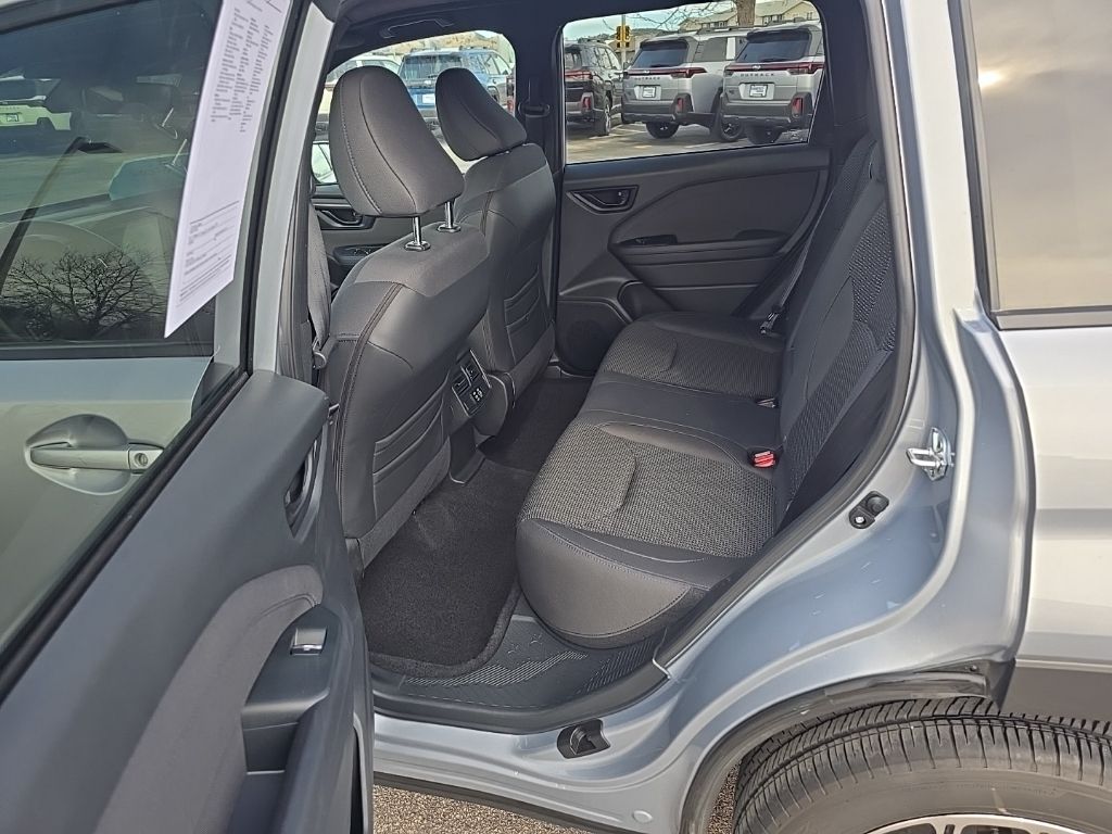 2025 Subaru Forester Premium - Photo 9