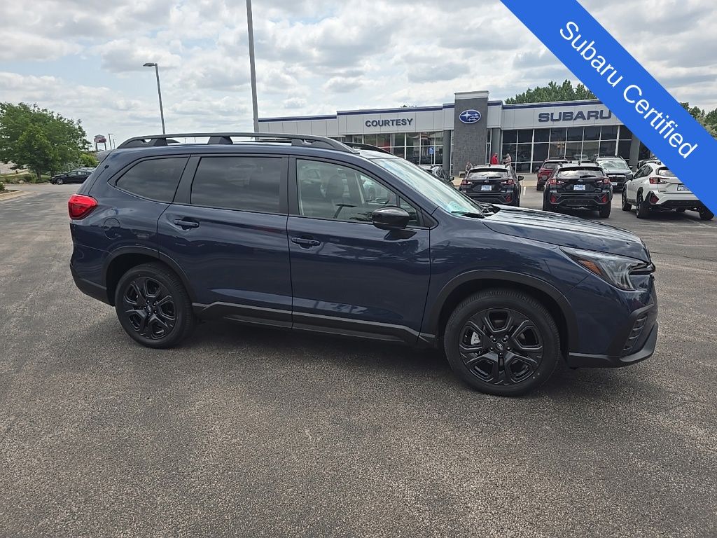2025 Subaru Ascent Onyx Edition-Touring 7 Passenger's photo