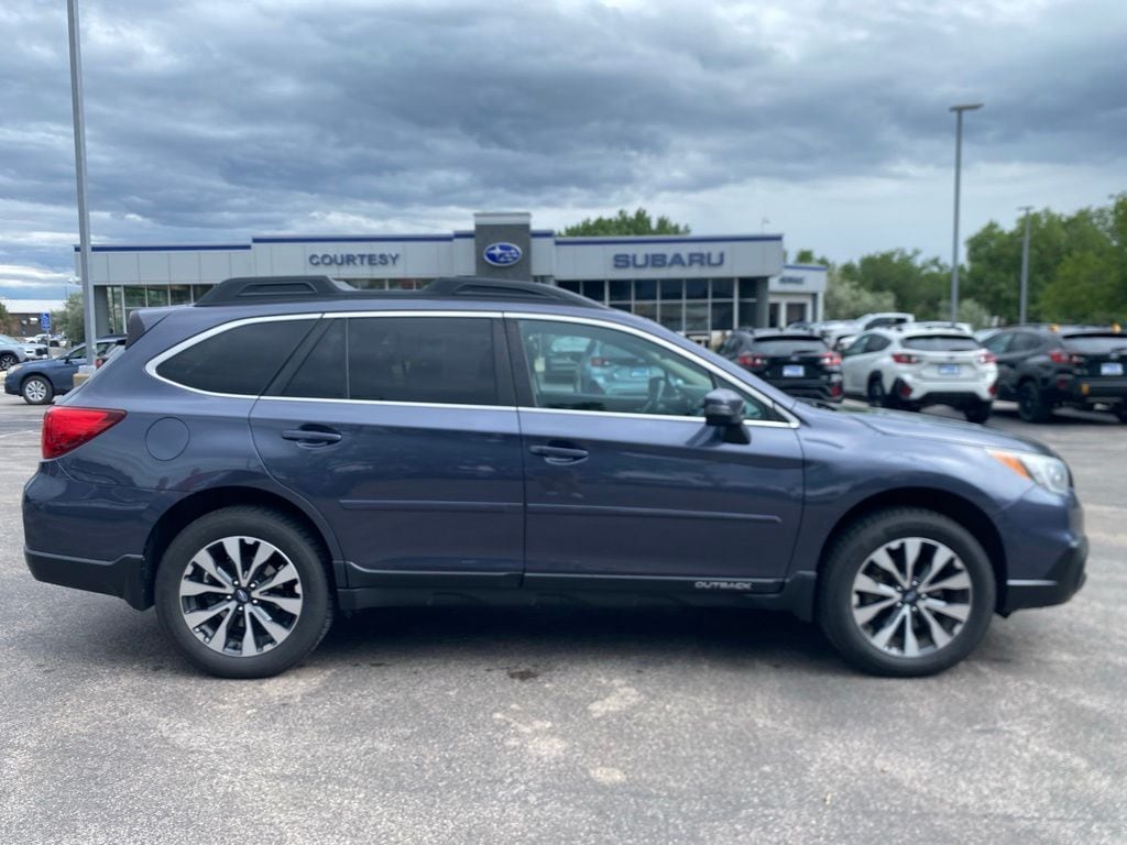 2017 Subaru Outback 2.5i Limited's photo