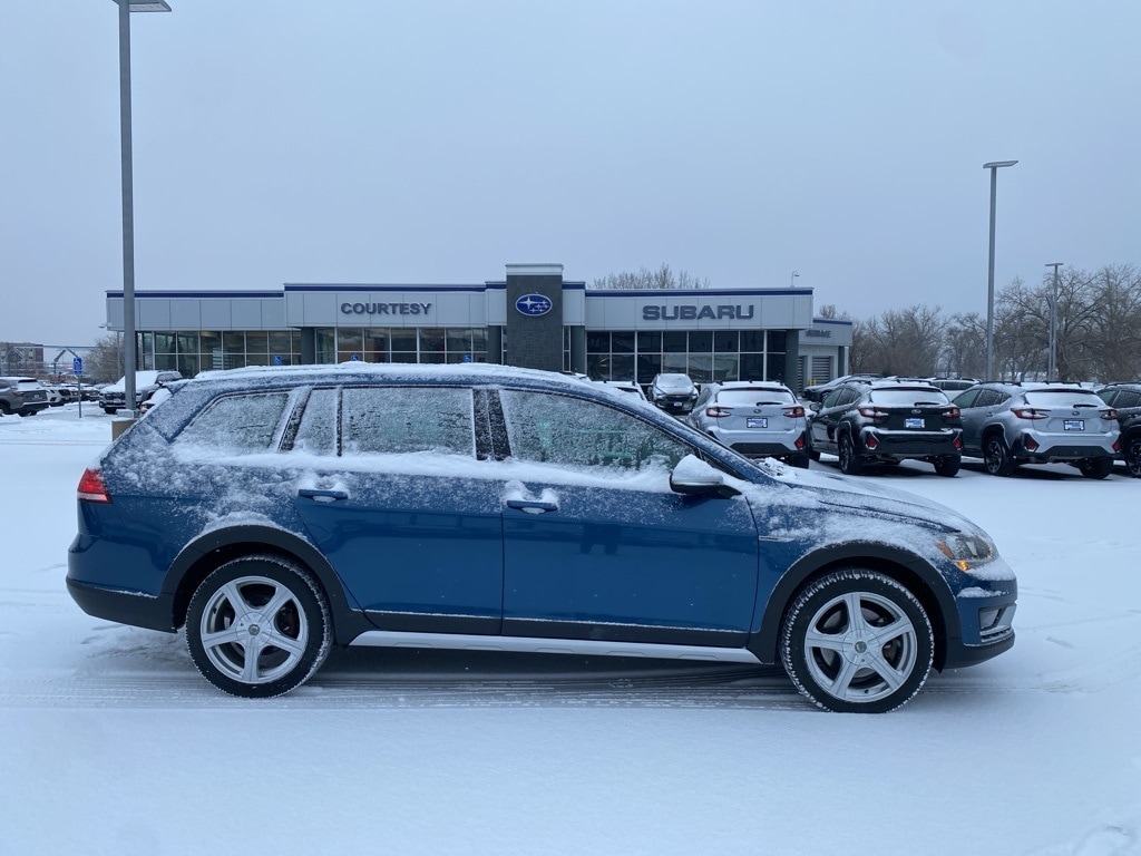 2019 Volkswagen Golf Alltrack Alltrack S's photo