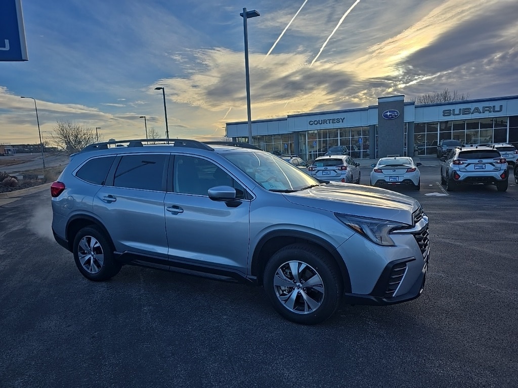 2025 Subaru Ascent Premium's photo