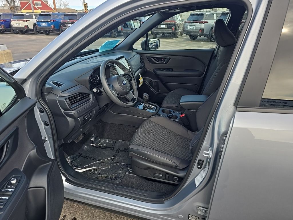 2025 Subaru Forester Premium - Photo 10
