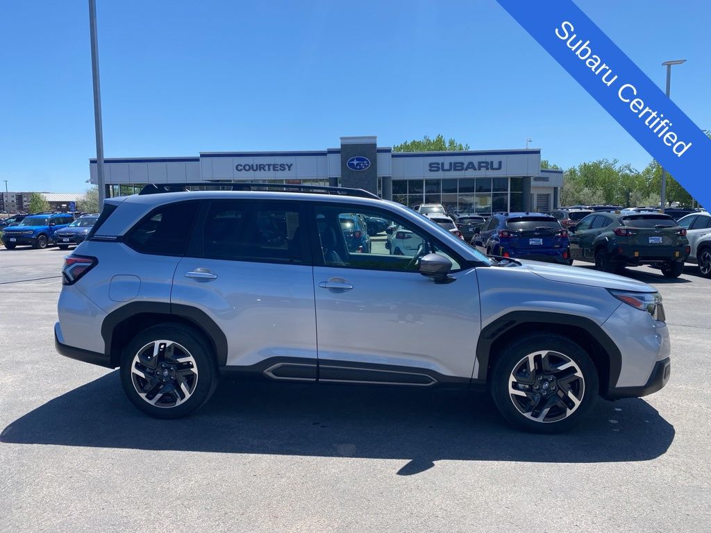 2025 Subaru Forester Limited's photo