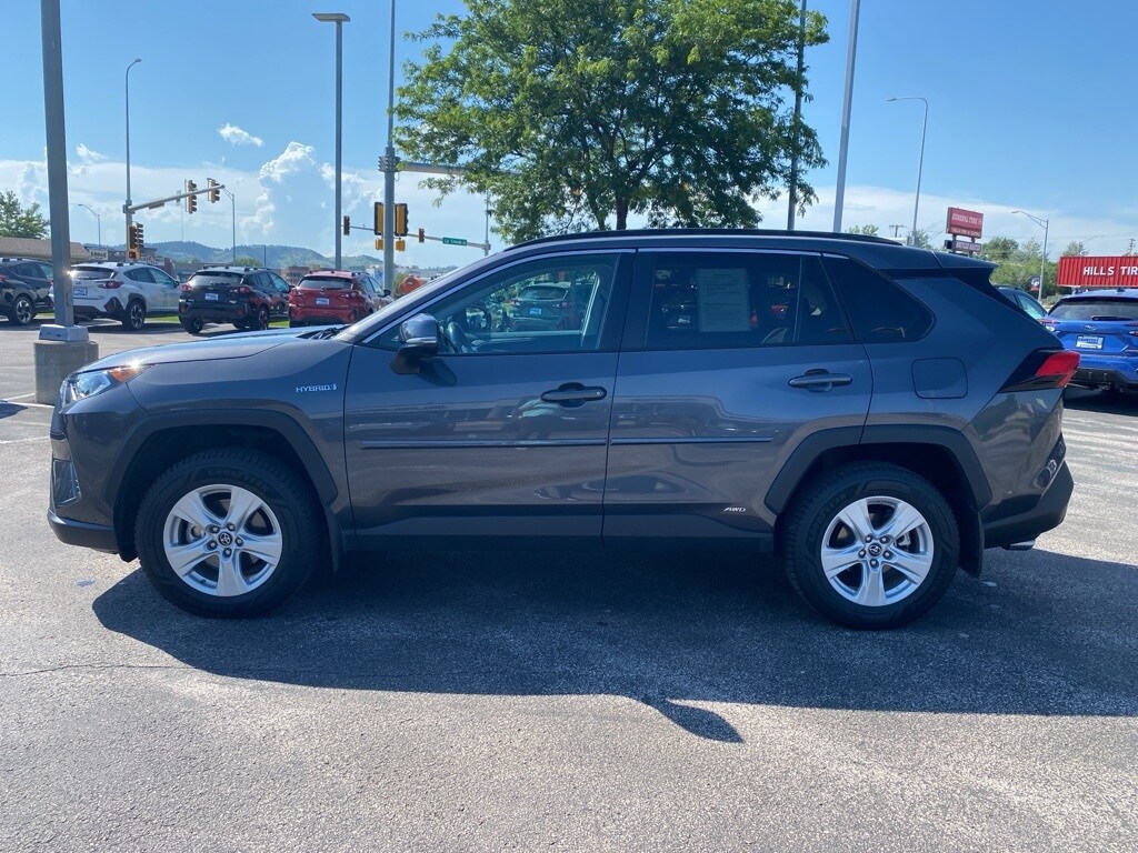 2019 Toyota RAV4 Hybrid XLE photo 4