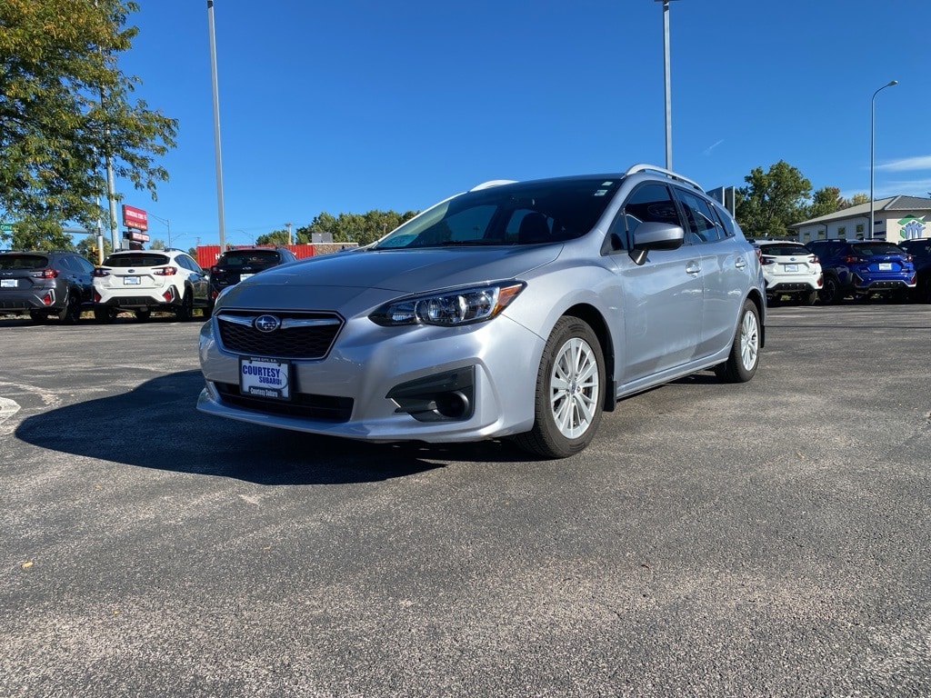 2018 Subaru Impreza Premium photo 4