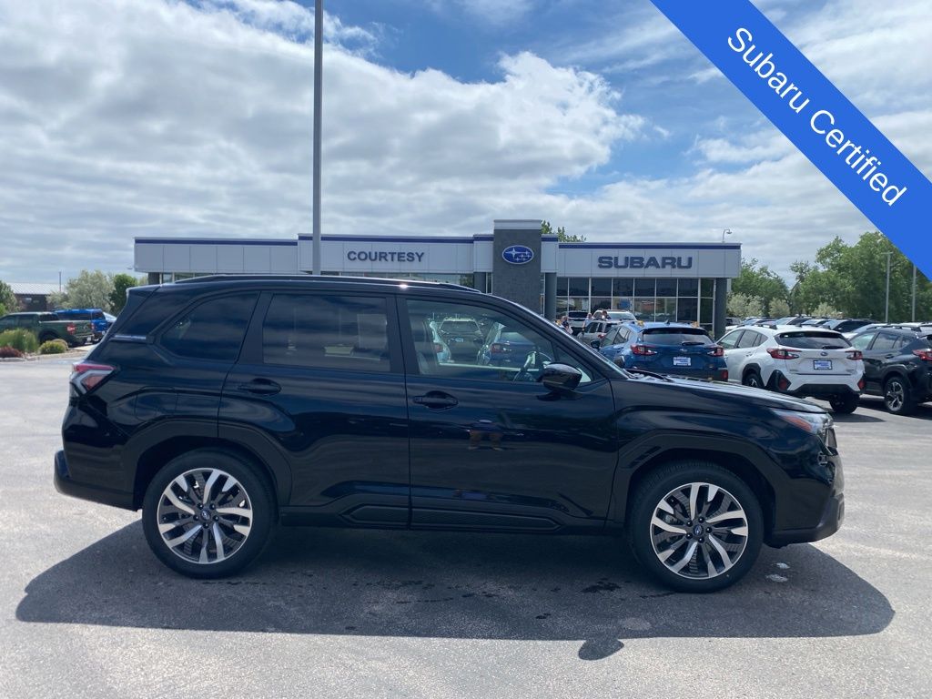 2025 Subaru Forester Touring's photo