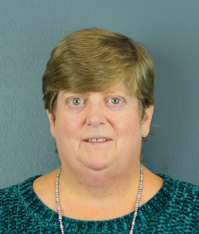 Staff member Brenda Fauth from ID_8c80e4fc29d1