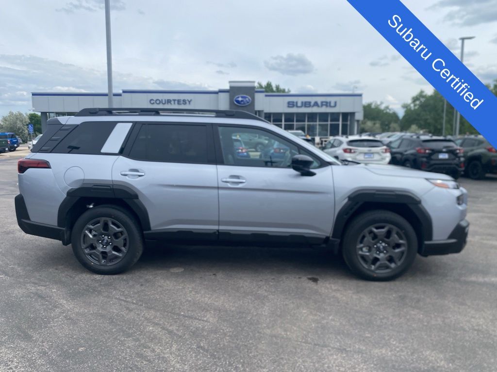 2026 Subaru Outback Premium's photo