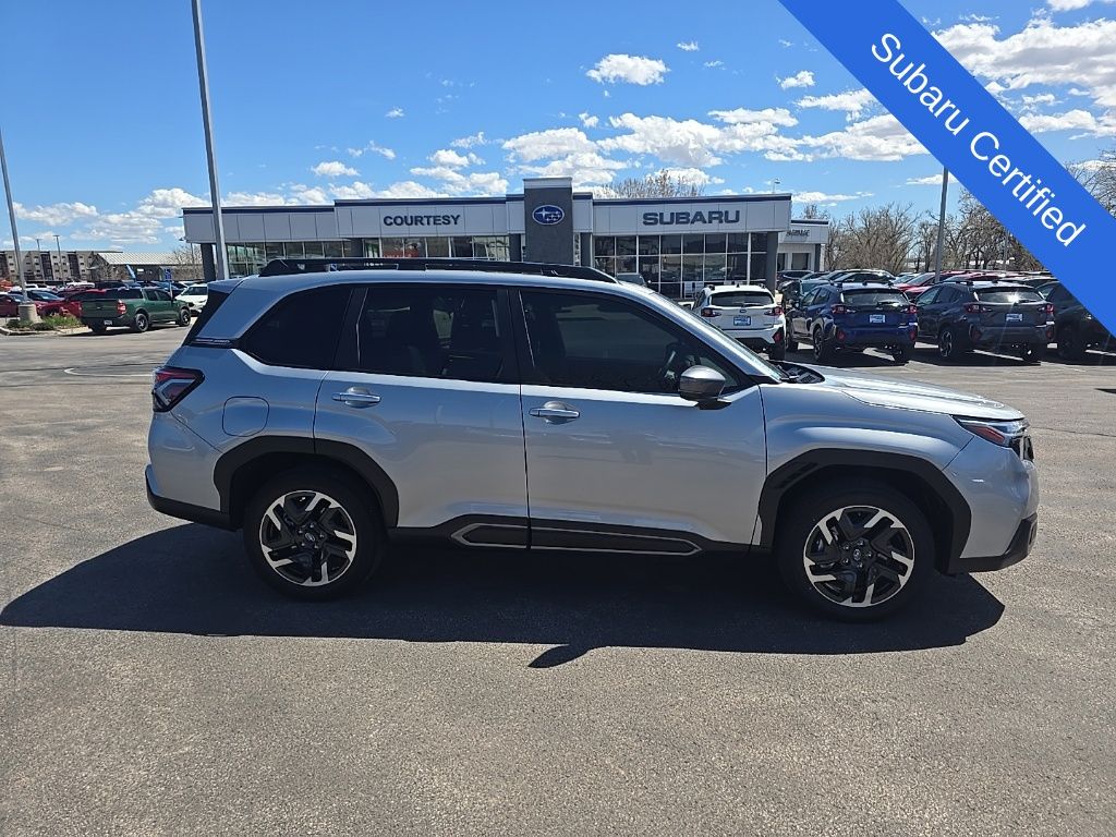 2025 Subaru Forester Limited's photo