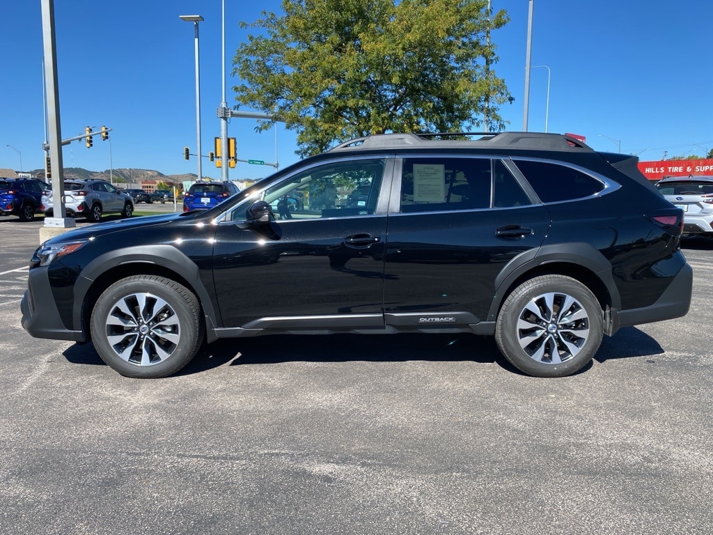 2025 Subaru Outback Limited XT photo 3