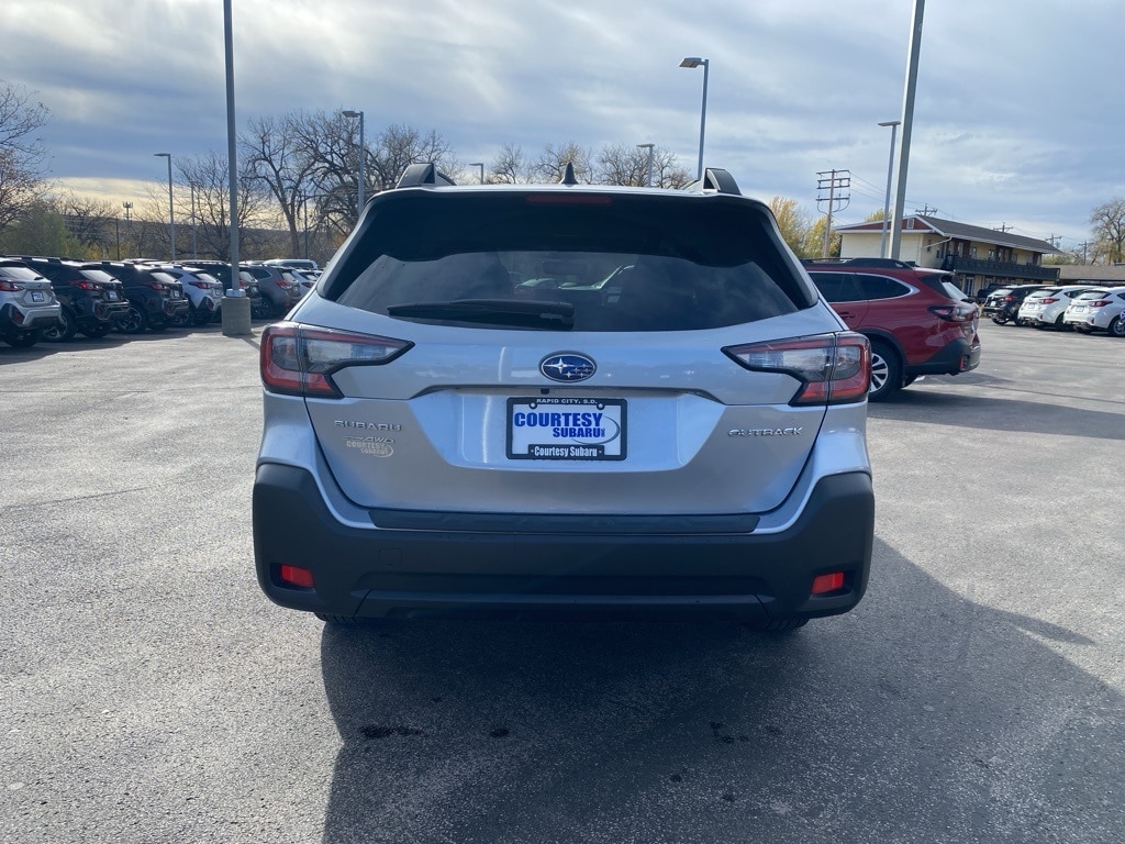 2025 Subaru Outback Premium photo 4