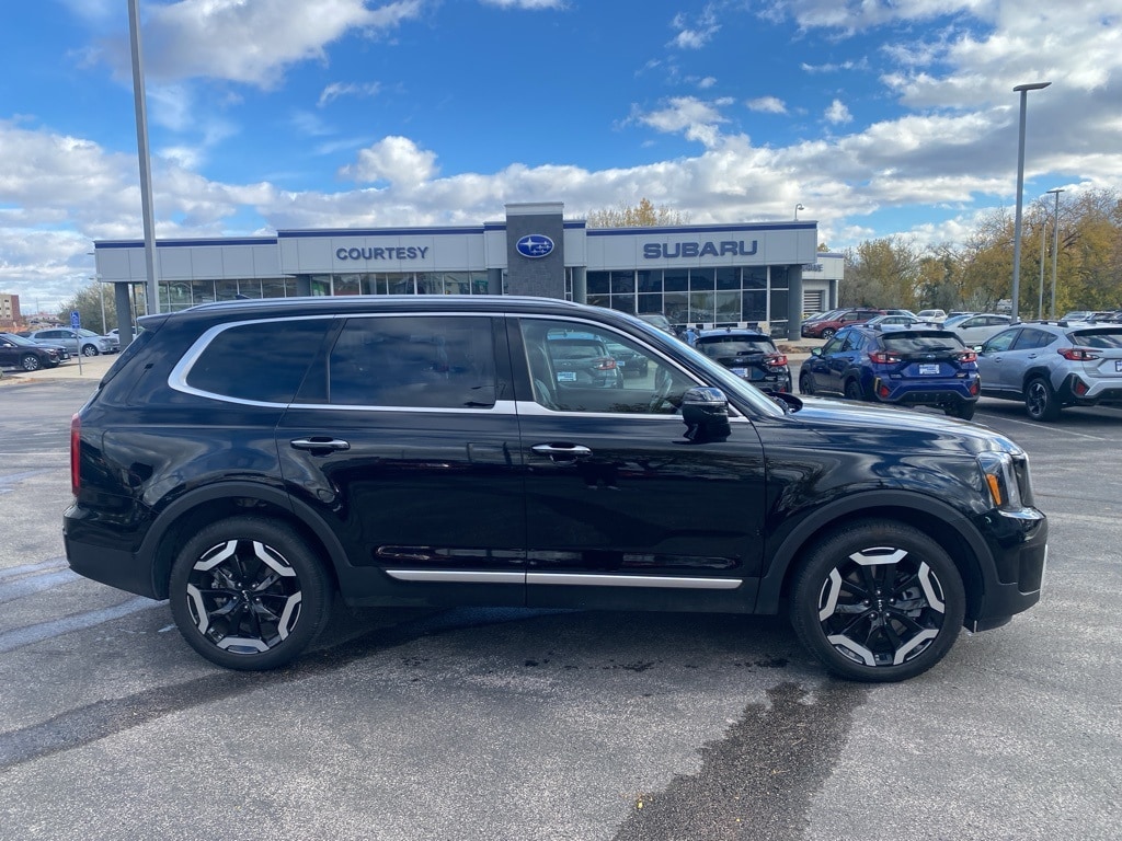 2025 Kia Telluride S's photo