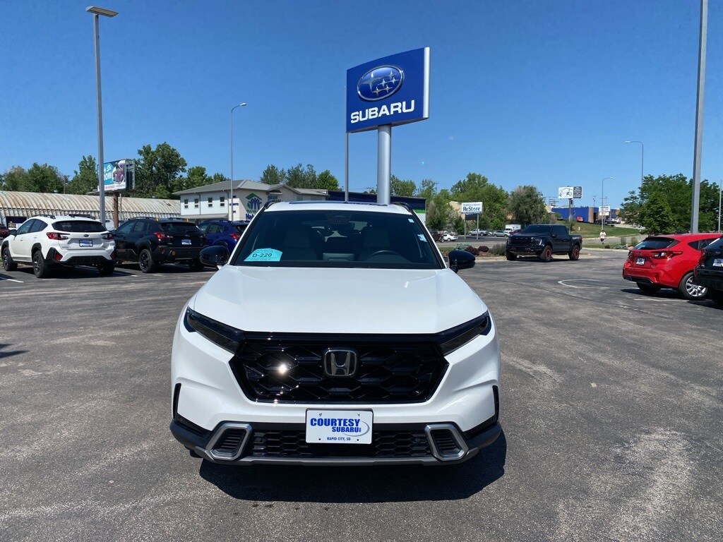 2024 Honda CR-V Hybrid Sport Touring photo 2