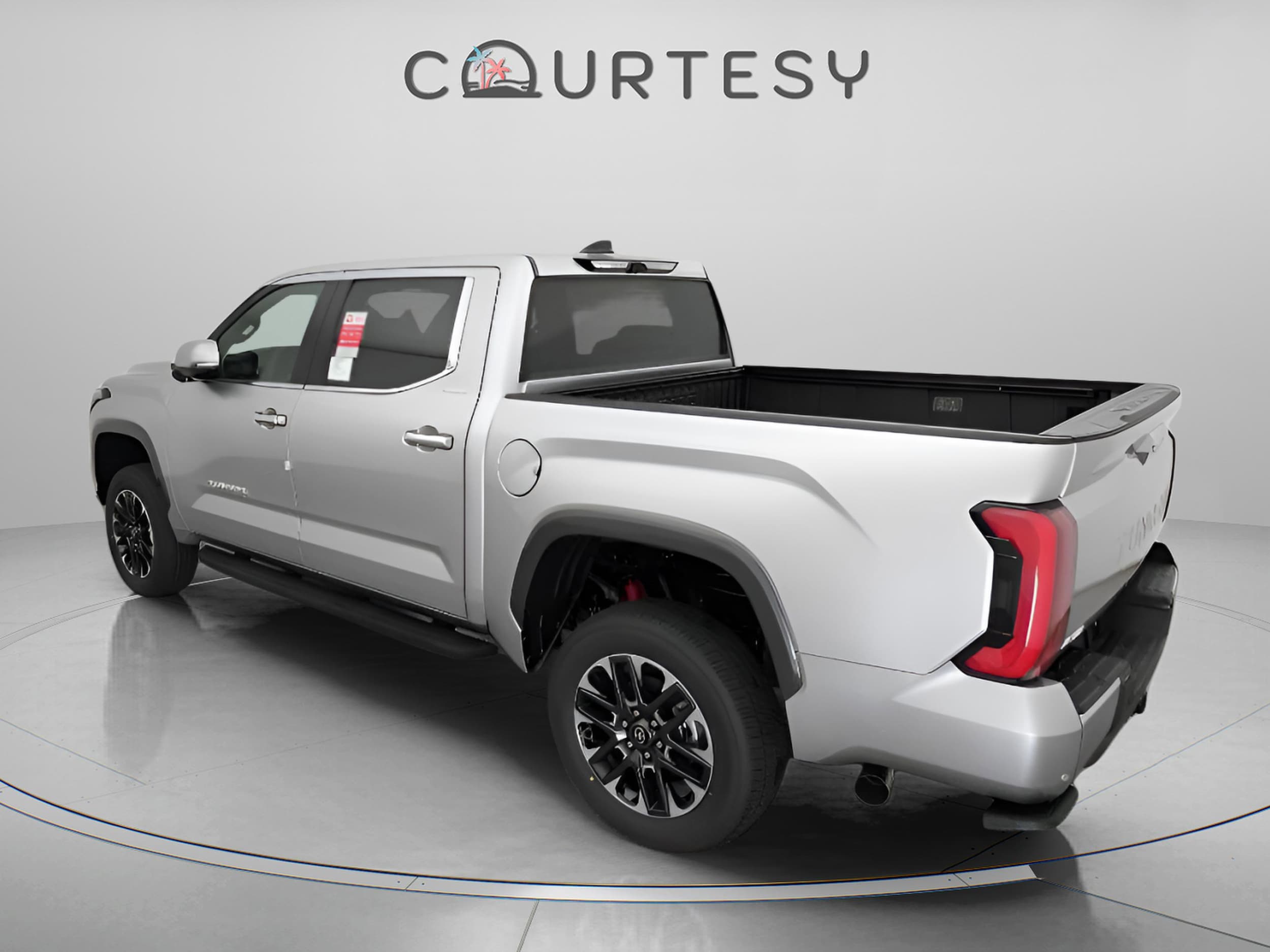 2026 Toyota Tundra Limited - Photo 10