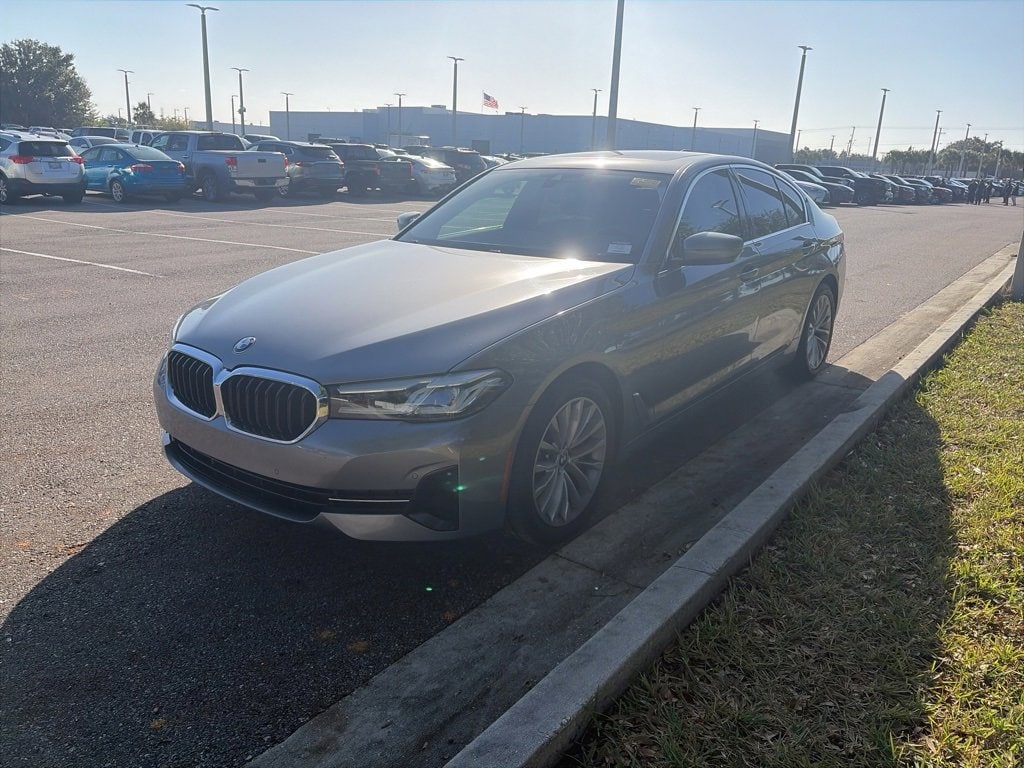 2023 BMW 5 Series 530i's photo