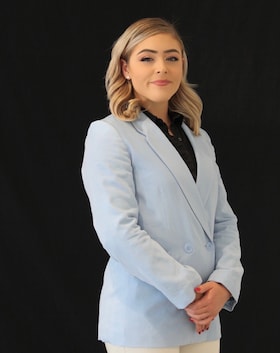 Staff member Claire Morrow from ID_421794f19cfa