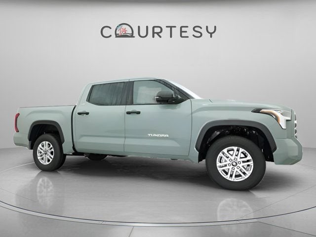 2025 Toyota Tundra SR5 - Photo 32