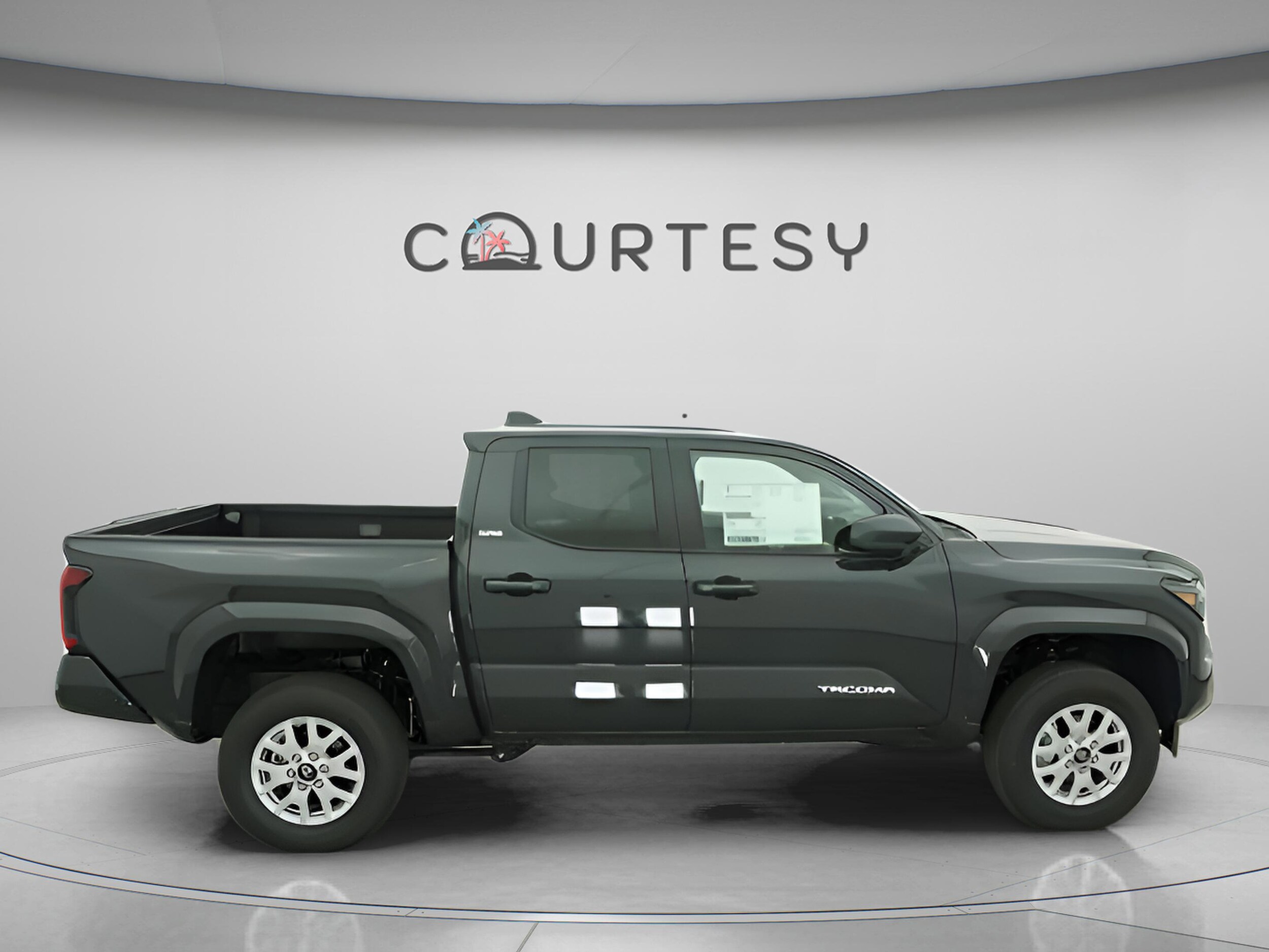 2026 Toyota Tacoma SR5 - Photo 22