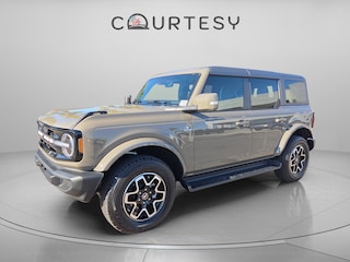 2025 Ford Bronco Outer Banks SUV