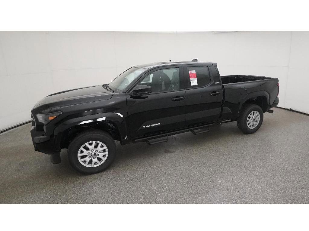 2025 Toyota Tacoma SR5 photo 2