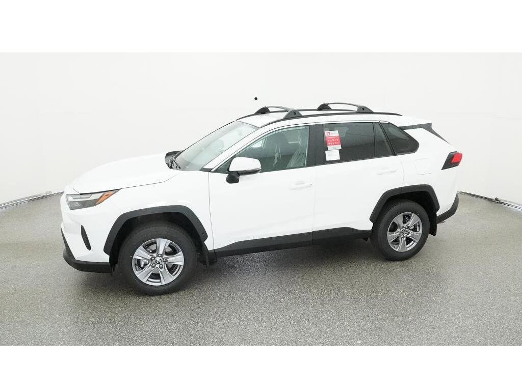 2025 Toyota RAV4 XLE photo 2