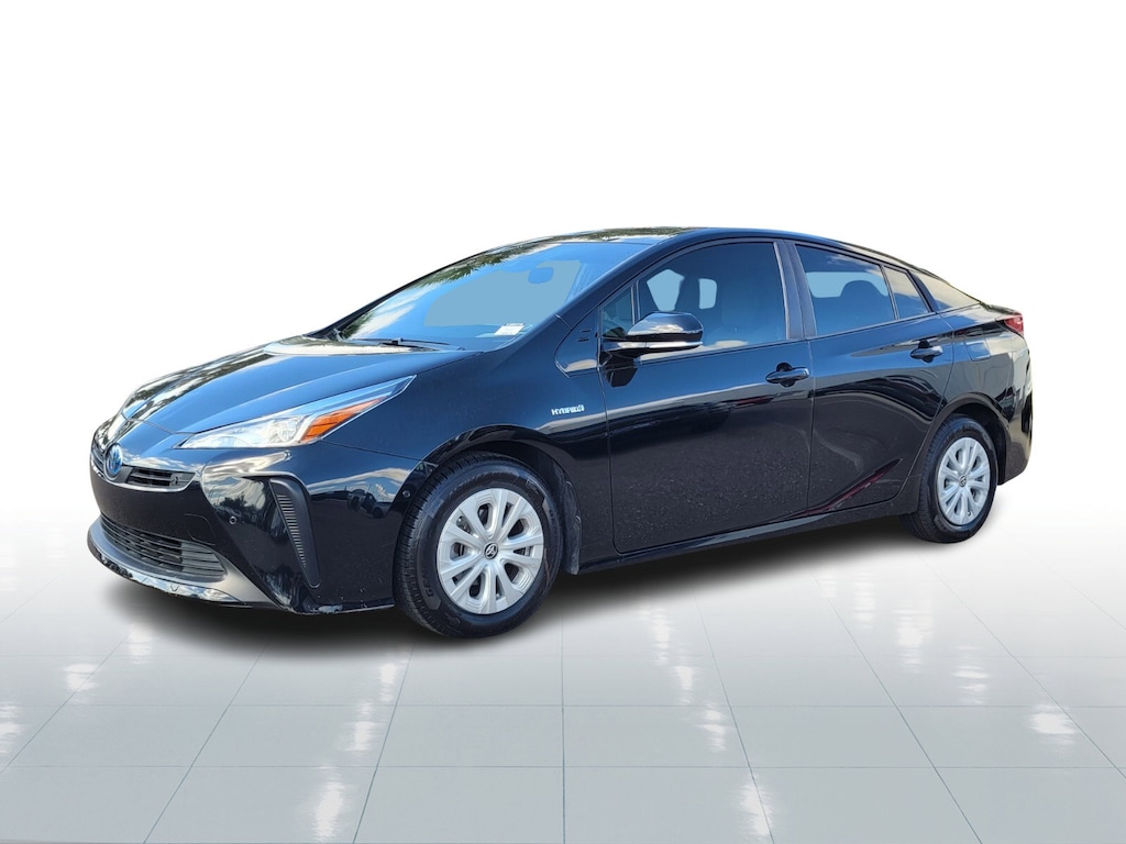 Certified 2019 Toyota Prius L Eco Hatchback