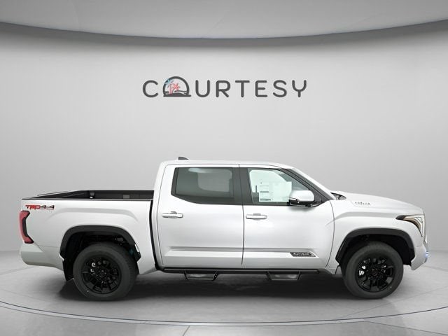 2025 Toyota Tundra Platinum - Photo 25